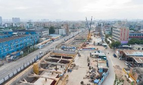 東部快線地鐵14號線明年通車，旭東圍擋廠家為城市安全建設(shè)美麗屏障！